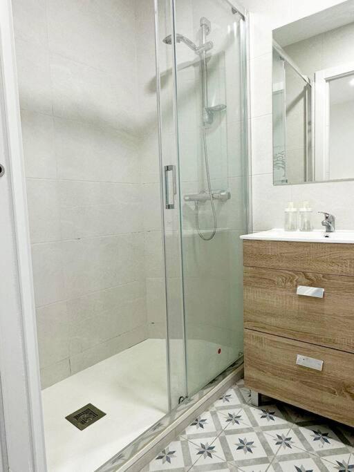 Apartamento De Diseno En Laredo Centro Zewnętrze zdjęcie